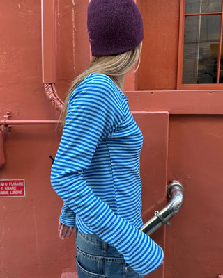 Striped boat neck long-sleeved T-shirt