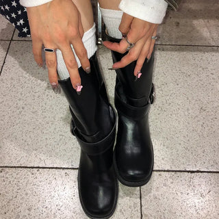 One-buckle half boots