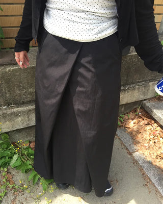 Center Cross Nylon Long Skirt
