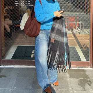 Wool round knit