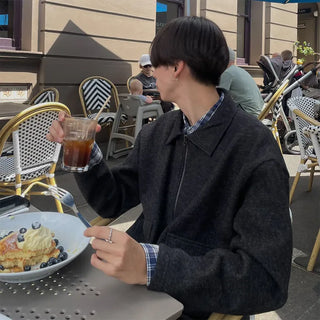 Two-pocket zip jacket