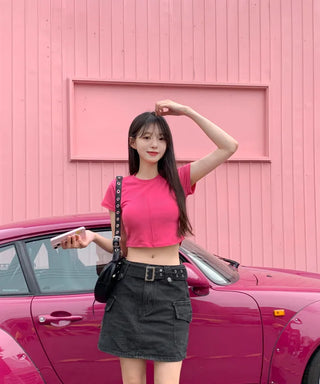Slim-fit cropped T-shirt (4 colors)