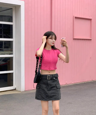 Slim-fit cropped T-shirt (4 colors)