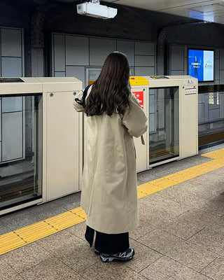 Single-breasted long trench coat