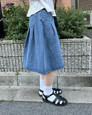 Round twist sandals