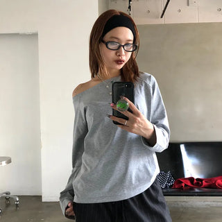 Basic open-shoulder T-shirt
