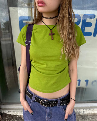 Short-sleeved semi-cropped color T-shirt