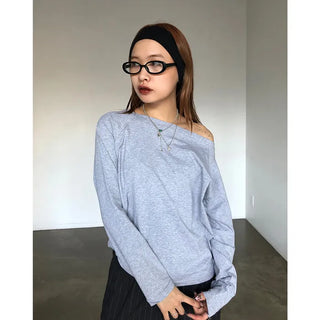 Basic open-shoulder T-shirt