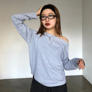 Basic open-shoulder T-shirt