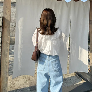 Punching detail blouse