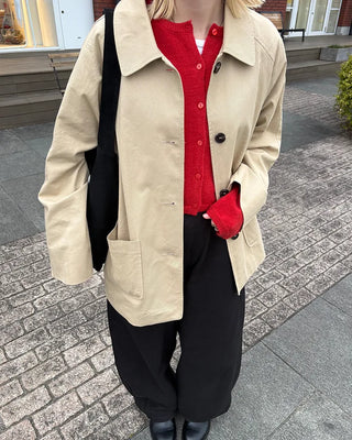 Round neck cropped spring cardigan