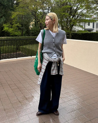 V-neck ribbed knit button vest