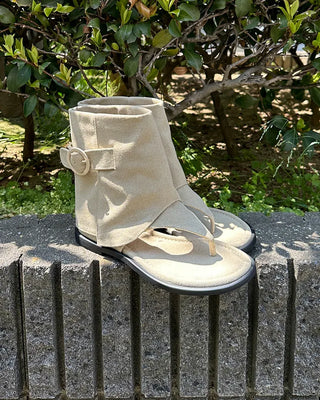 Thong belt ankle boots