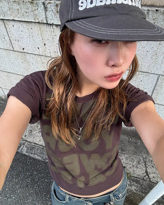 Full lettering semi-cropped T-shirt