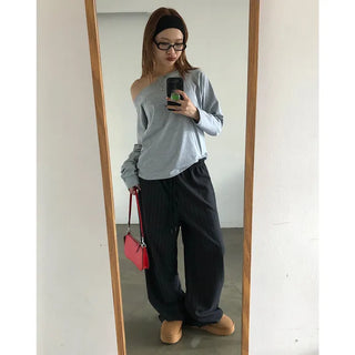 Basic open-shoulder T-shirt