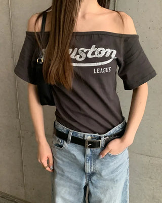 Lettering Crop Off-Shoulder Short-Sleeve T-Shirt