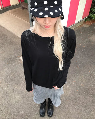 Round neck button t-shirt
