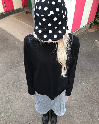 Round neck button t-shirt