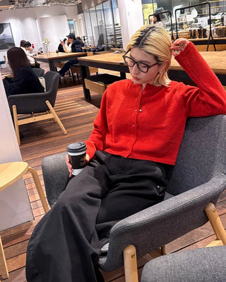 Round neck cropped spring cardigan