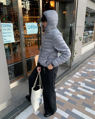 Hooded lightweight down jacket