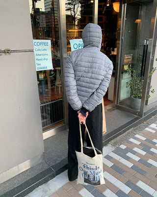 Hooded lightweight down jacket