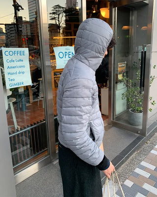 Hooded lightweight down jacket