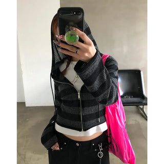 Pointed wide black denim pants