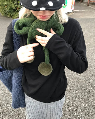 Pom-pom fur scarf