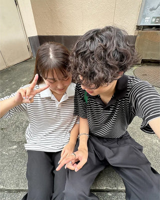 (Unisex) Striped Open Collar Short Sleeve T-Shirt