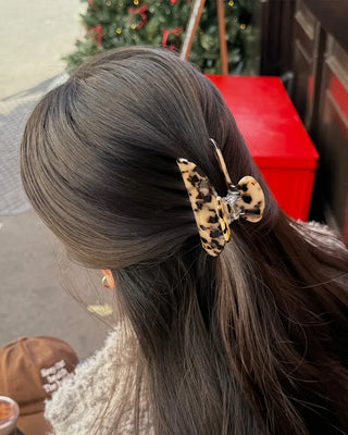 Leopard hairpin