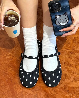 Polka dot strap flat shoes