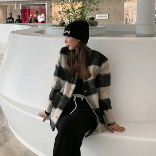 Knitted shawl set with checked jacket