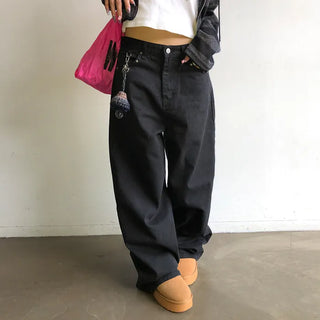 Pointed wide black denim pants