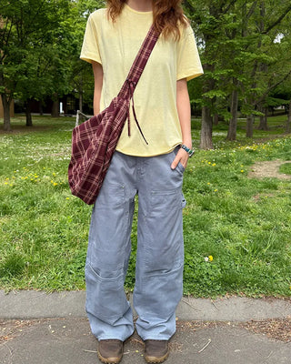 Color-layered half-length T-shirt