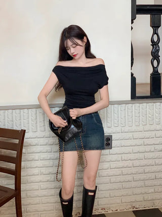 Off-shoulder shirred slit T-shirt (4 colors)