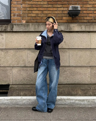 Low-waisted wide-leg denim pants
