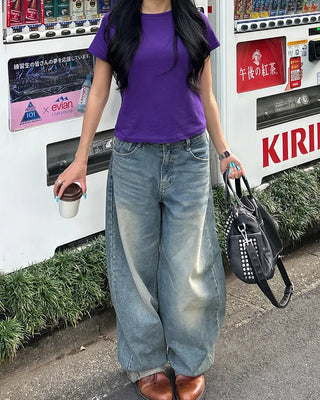 Semi-cropped short-sleeve T-shirt