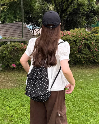 Round collar short-sleeved blouse