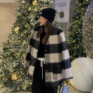 Knitted shawl set with checked jacket
