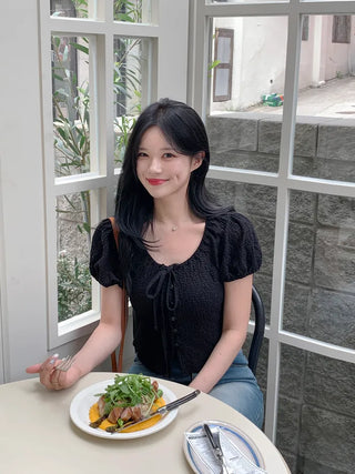 Lace blouse (2 colors)