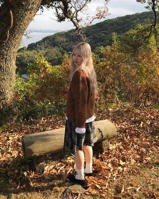 Blurred Round Knit