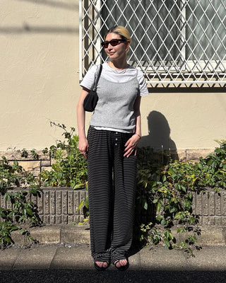 Crew neck semi-cropped short-sleeve T-shirt