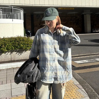 One-pocket loose flannel shirt