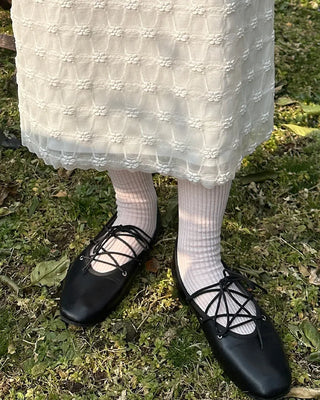 Lace-up flat shoes