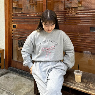 Ribbon lettering cropped sweatshirt