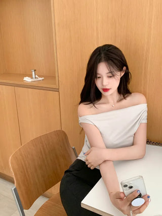 Off-shoulder shirred slit T-shirt (4 colors)