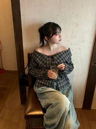 Off-shoulder check shirt