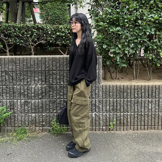 Half-open button knit