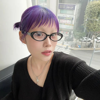 Black round glasses