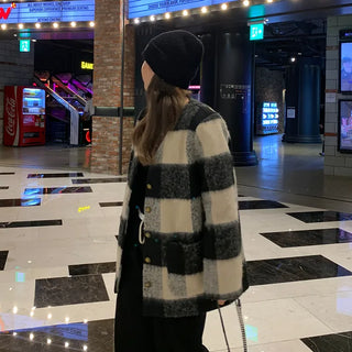 Knitted shawl set with checked jacket